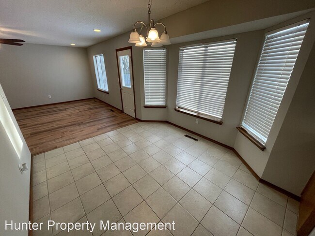 Foto del edificio - 3 br, 2 bath House - 223 S Dove Valley Ave