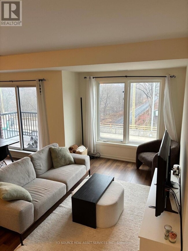 Photo du bâtiment - 487 Queen St