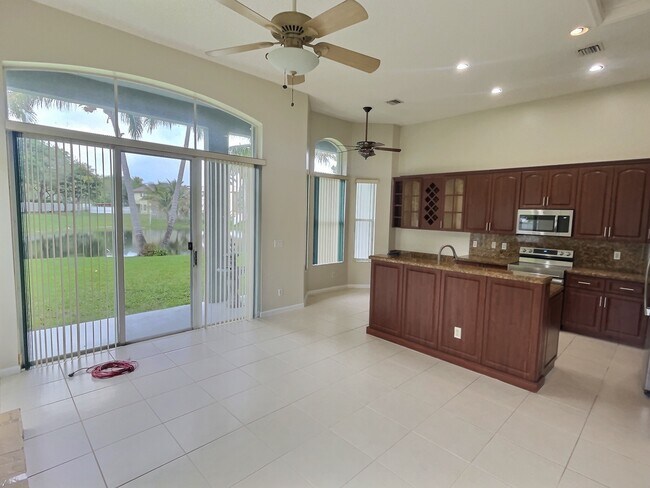 Foto del edificio - 3198 SW 132nd Ave