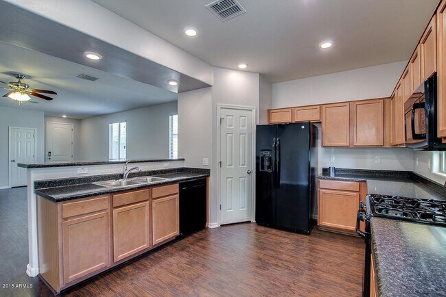 Foto del edificio - 4865 S Twinleaf Dr