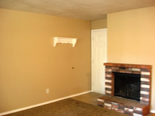 Building Photo - 4694 Rio Poco Rd