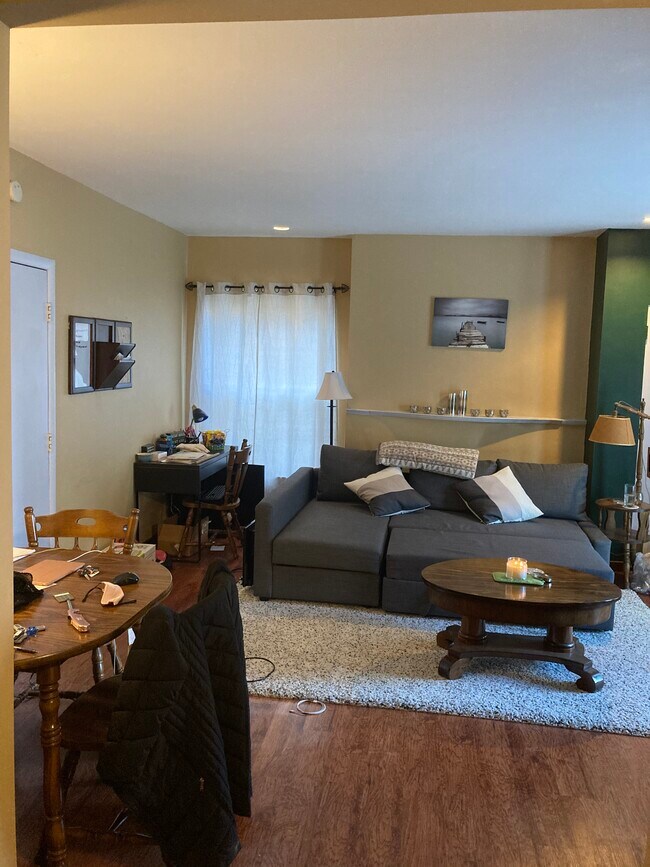 Foto del edificio - 4748 Friendship Ave