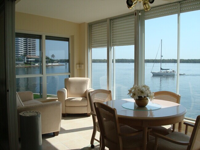 Building Photo - 52 Yacht Club Dr