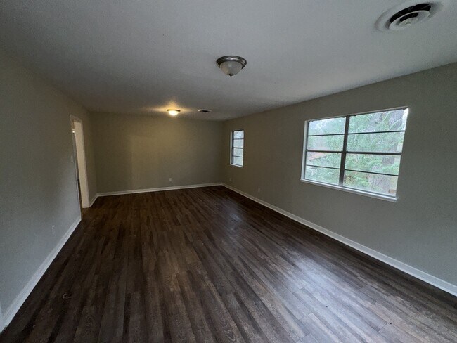 Foto del edificio - 4625 Tennyson St