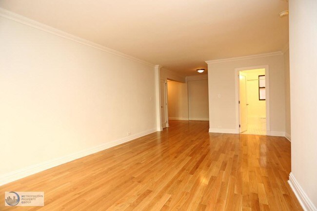 Building Photo - 108 W 15th St