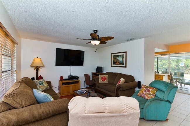 4468 Costello St photo'