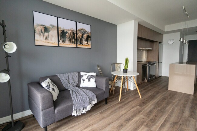 Building Photo - 35 Greenfield Ave