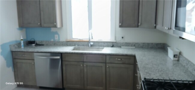 Foto del edificio - 38 Crossfield Rd