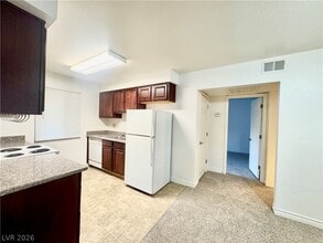Building Photo - 5000 Indian River Dr