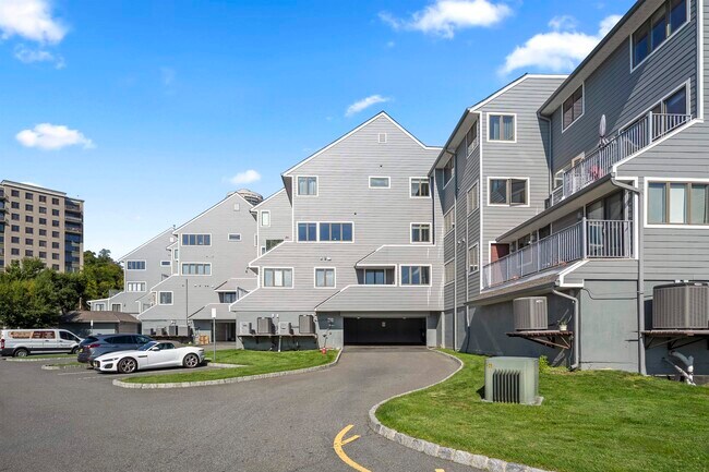 Foto del edificio - 14A Riverview Cir