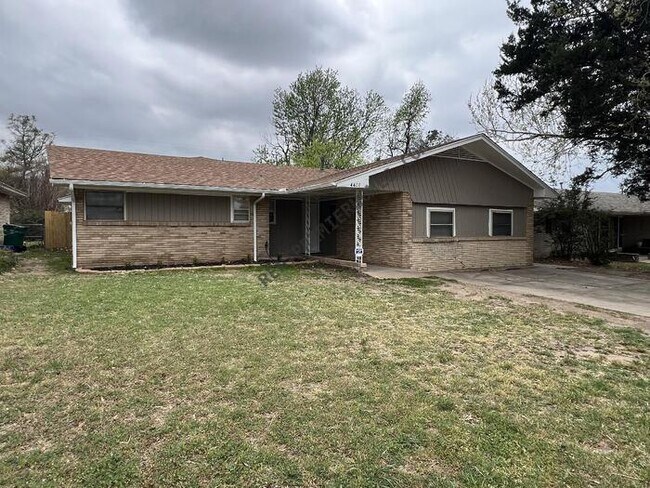 Foto del edificio - 4406 NW 54th St