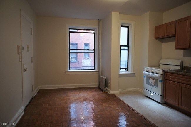 Building Photo - 1 br, 1 bath  - 5 Broadway Ter