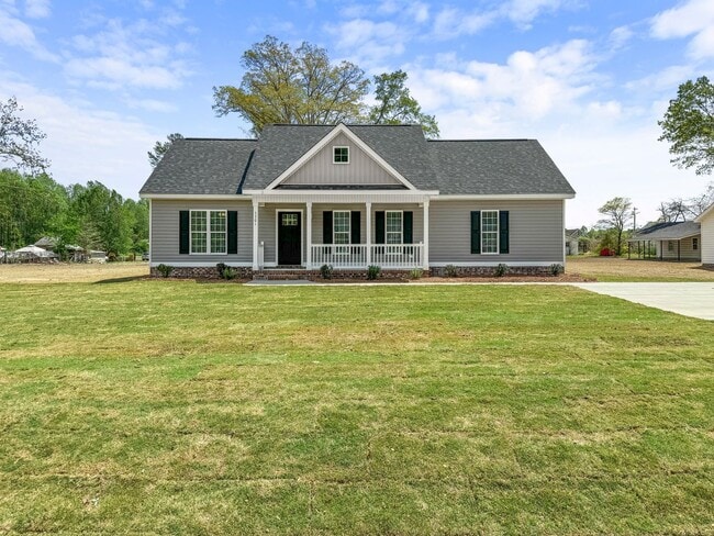 Building Photo - Introducing Your Dream Home in Nash County...