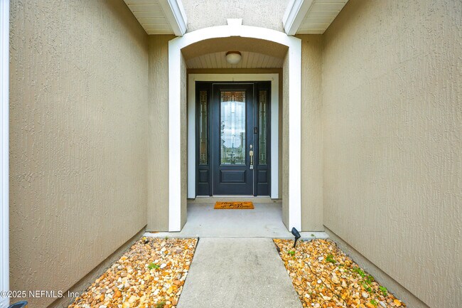 Foto del edificio - 496 Glendale Ln