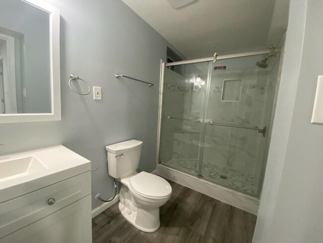 Building Photo - 22228 Fairlawn Dr