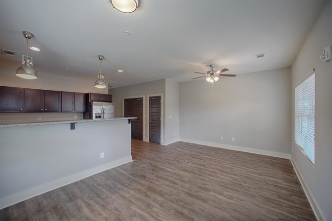 Photo - 1805 Shiloh Rd NW