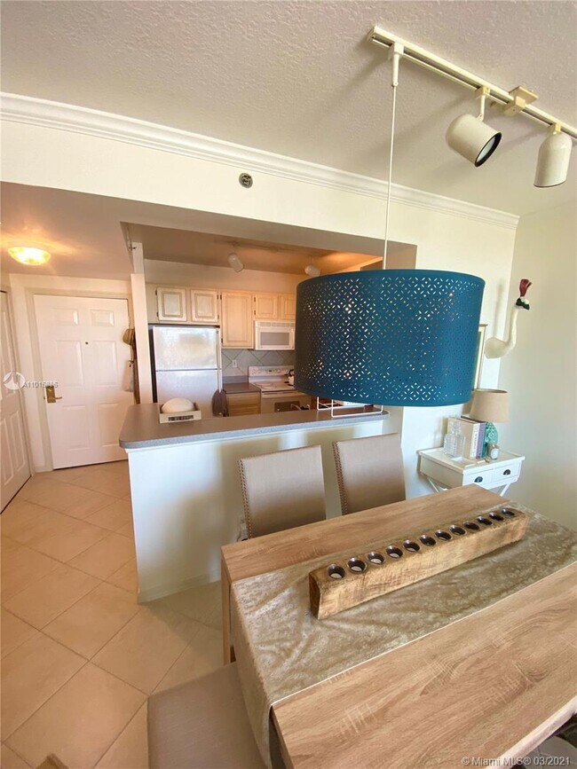Foto del edificio - 2665 SW 37th Ave