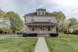 Building Photo - 84 Wilbur St