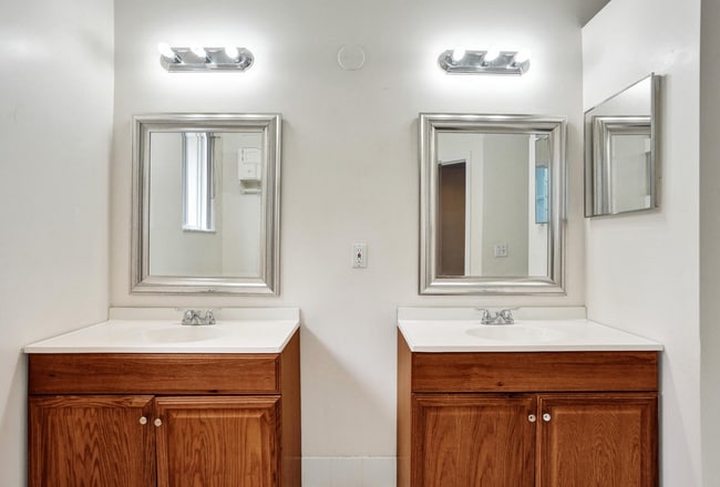 Foto del edificio - 3717 Pebblebrook Manor