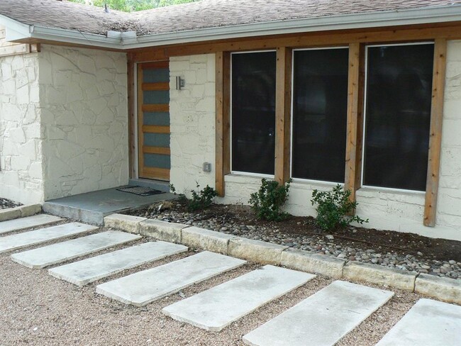 Building Photo - 1409 Mearns Meadow Blvd