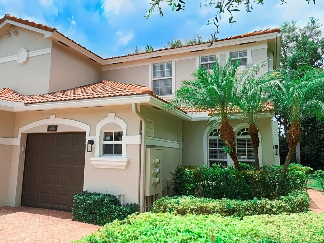 16169 Poppyseed Cir, Delray Beach, FL 33484 Townhome Rentals in