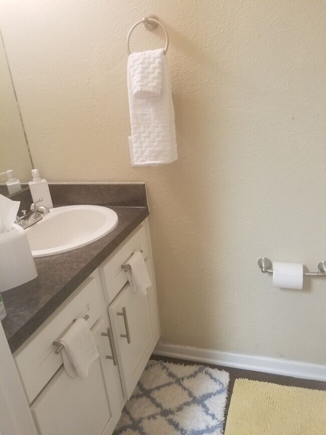 Foto del edificio - Trinity Meadows 404