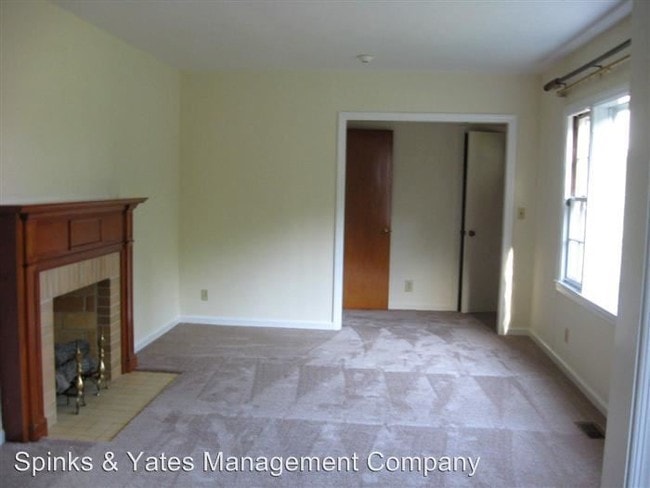 Building Photo - 3 br, 1 bath House - 2334 Hwy 18