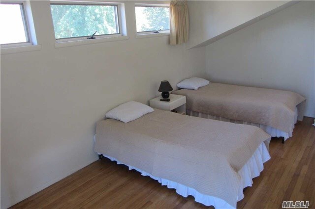 Foto del edificio - 740 Bayberry Ln