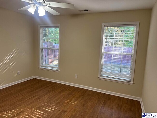 Foto del edificio - 438 Quail Pointe Dr