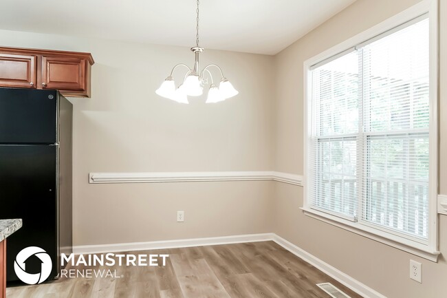 Building Photo - 174 Fox Chase Ln