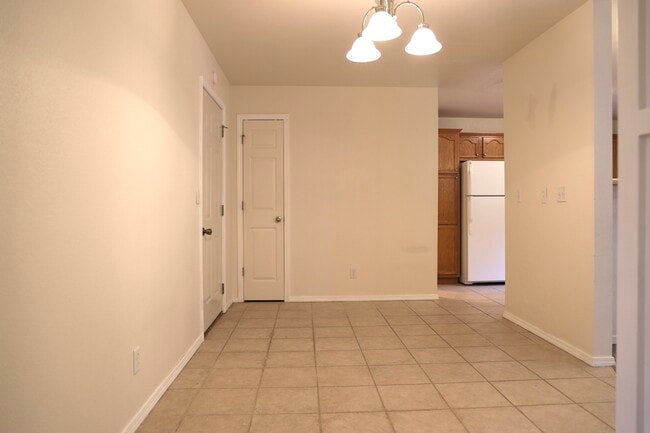 Building Photo - 149 Hickory Ridge Dr