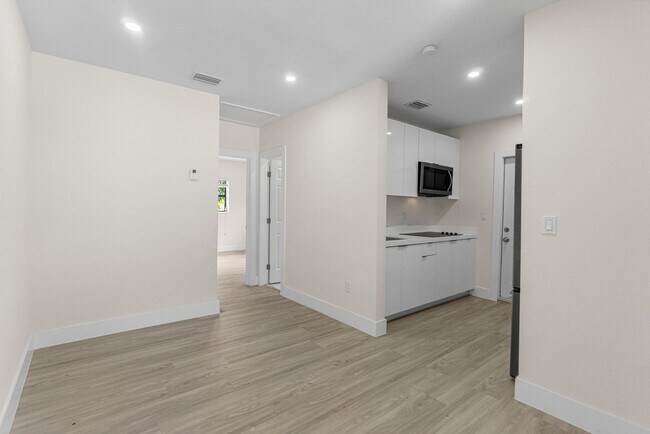 Foto del edificio - 112 NW 58th St