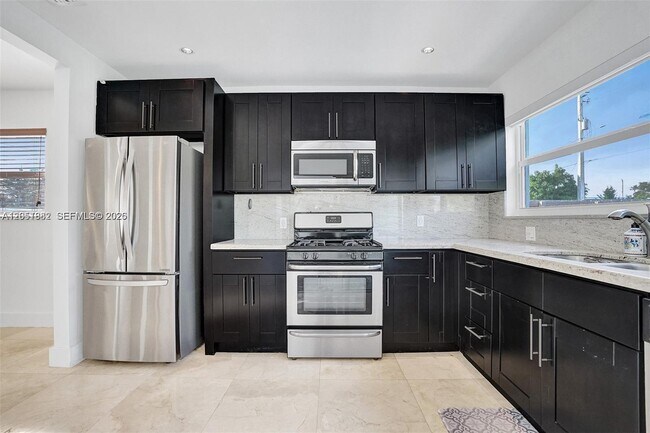 Foto del edificio - 4519 W Park Rd