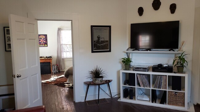 Foto del edificio - 270 Crawford Avenue - PRE-LEASING FOR AUGU...