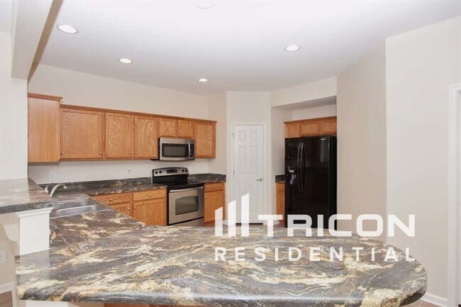 Foto del edificio - 2037 Silverton Cir