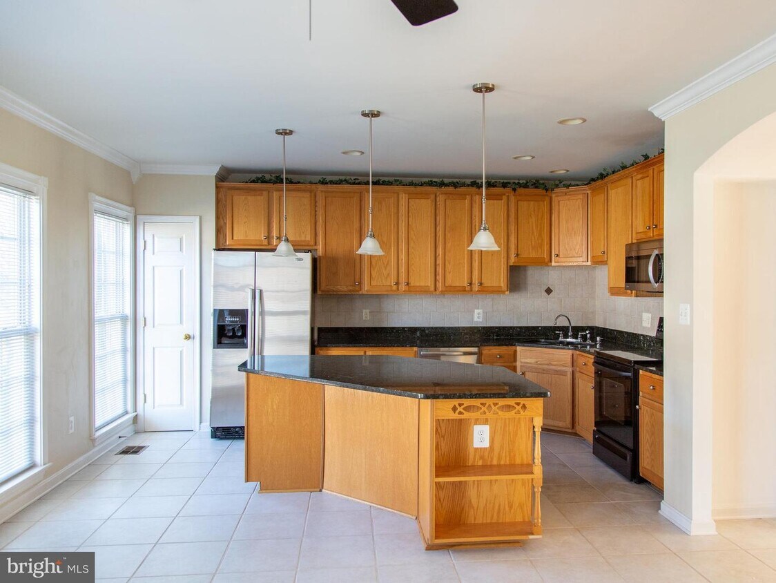 14512 Guilford Ridge Rd, Haymarket, VA 20169 Townhome Rentals in