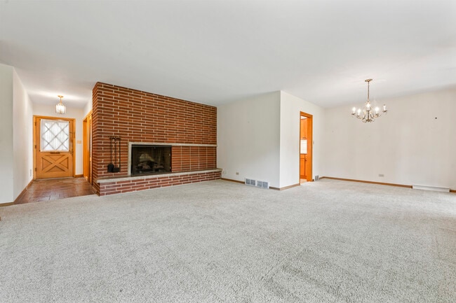 Foto del edificio - 407 E Berkshire Ln