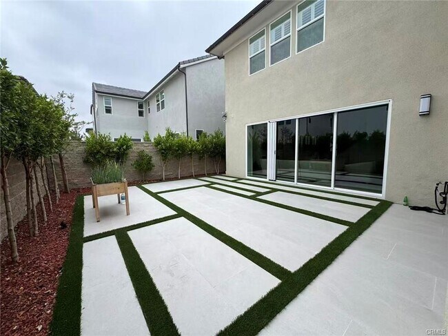 Building Photo - 151 Sweet Juniper