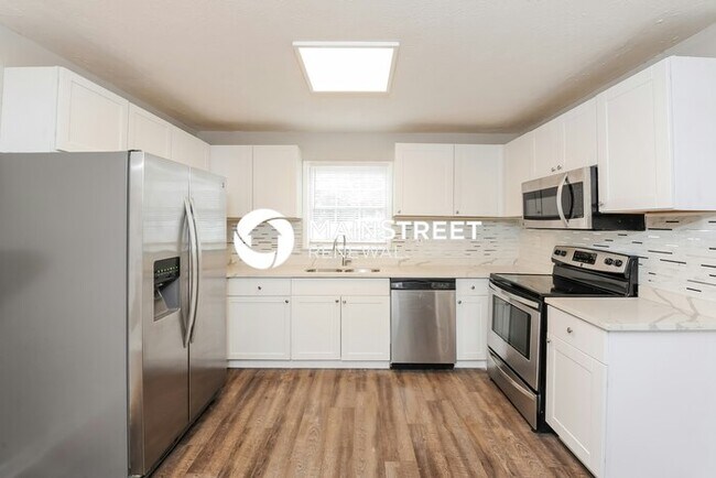 Foto del edificio - 4 Bedroom Pet-Friendly Home in Lilburn, GA with Main Street Renewal