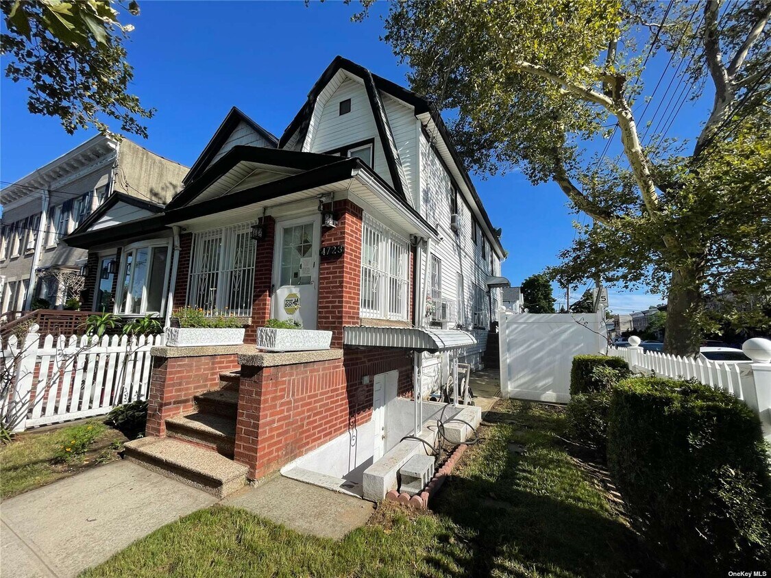 Primary Photo - 4723 Avenue M