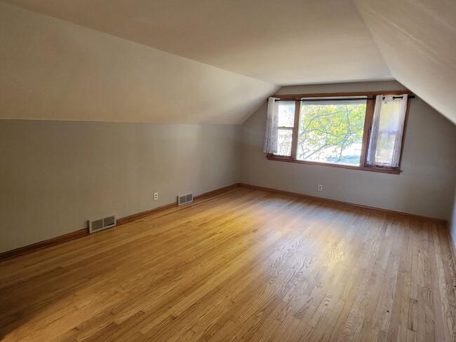 Building Photo - 3959 N 75th St
