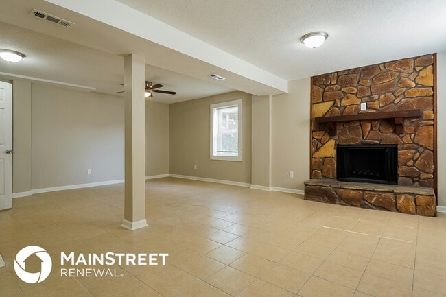 Foto del edificio - 1833 Huntington Dr