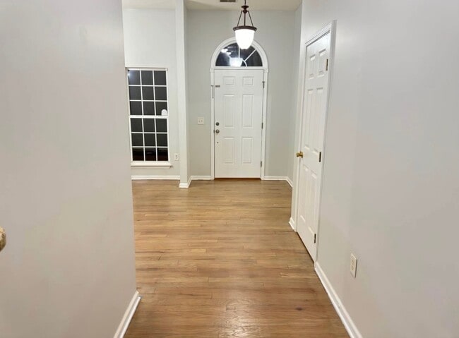 Building Photo - 209 Highgate Cir