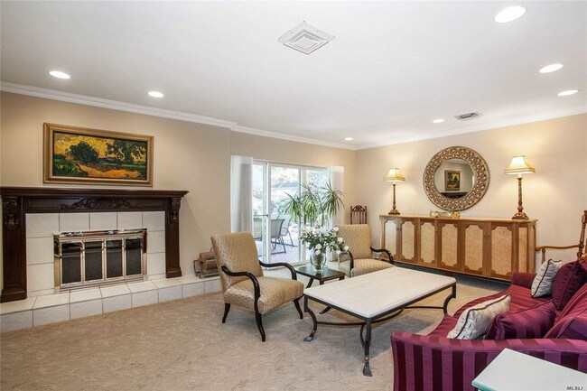 Building Photo - 11 Blaine Pl