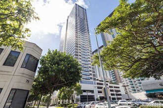 Building Photo - 876 Curtis St