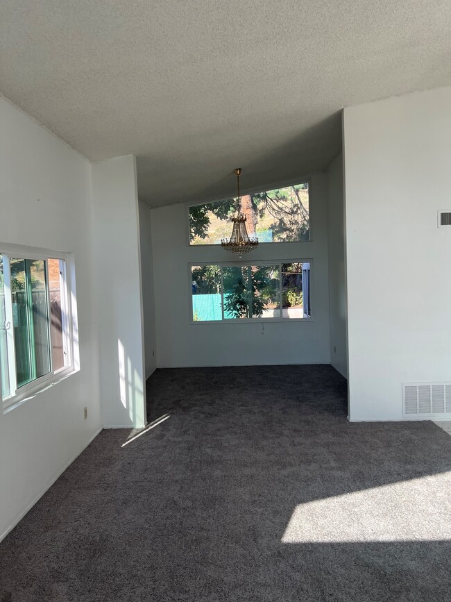 Great Room - 2602 Camino de las Palmas