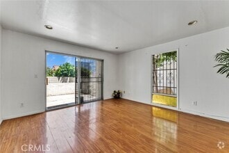 Building Photo - 318 S Lincoln Ave