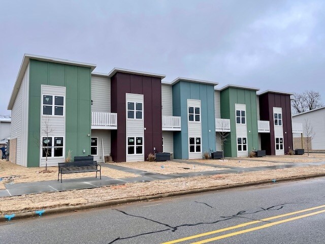 Foto del edificio - 3420 Glen Rd