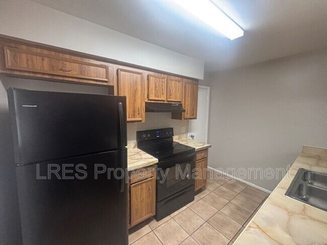 Building Photo - 4638 Lighthouse Cir