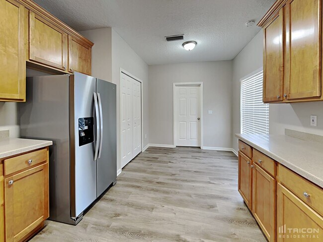 Building Photo - 8373 Candlewood Cove Trail